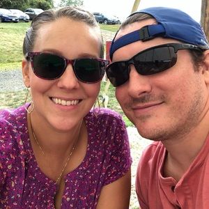 Meet your Posher, Hilary